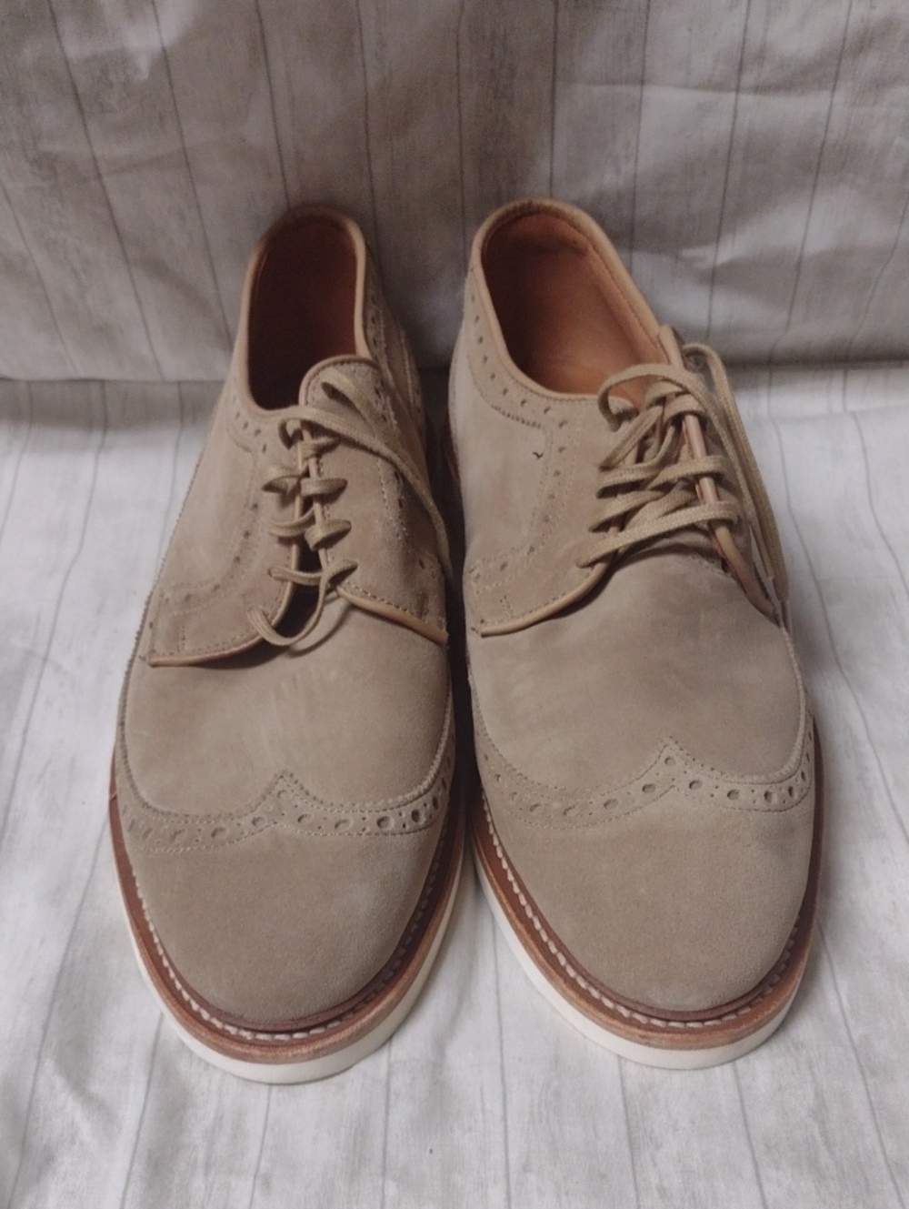 Allen Edmonds Beige Suede Wingtip Oxfords (J1193)